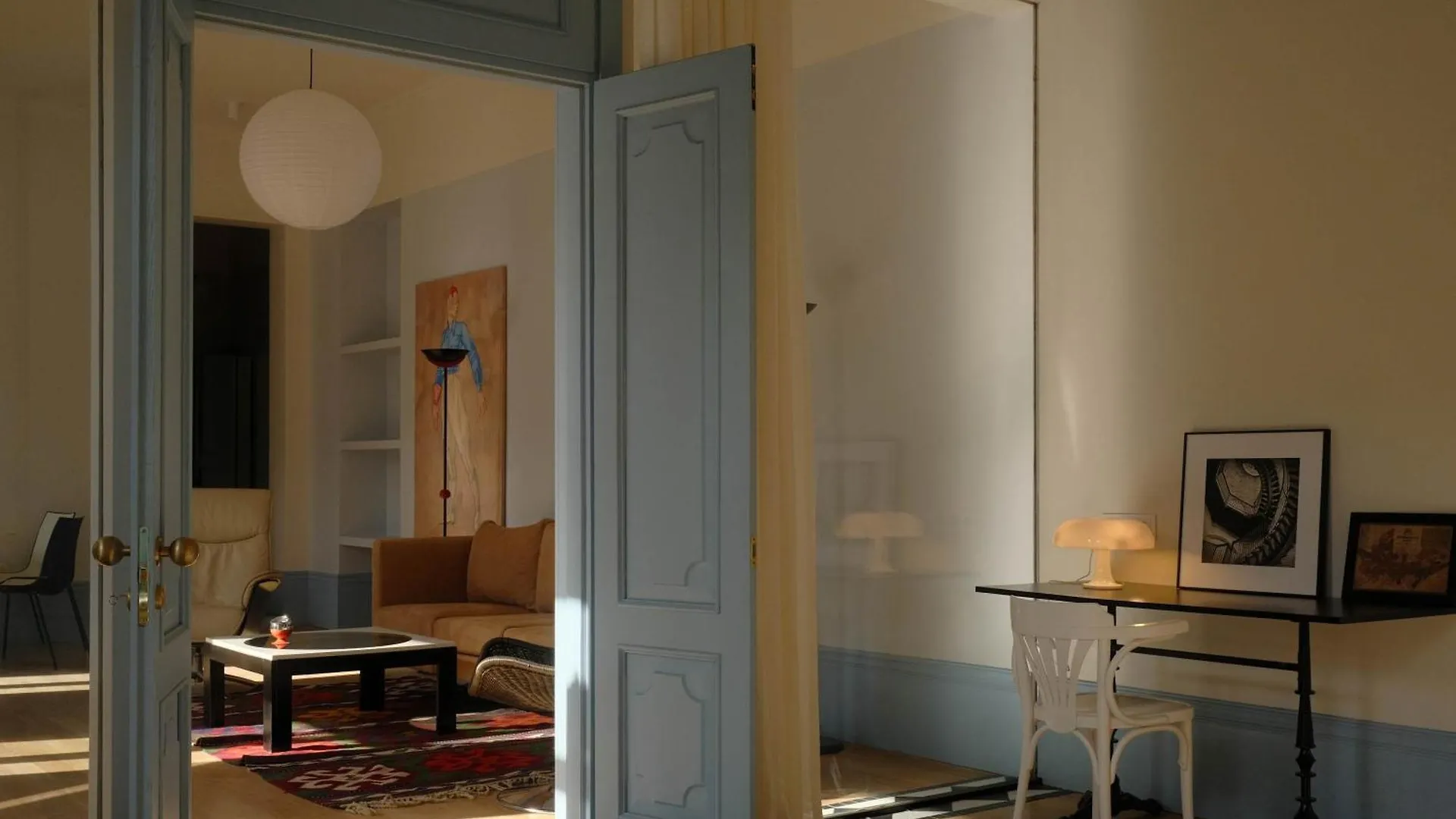 Professionally Designed 1Br Apartment - By Wehost Tbilisi Georgien